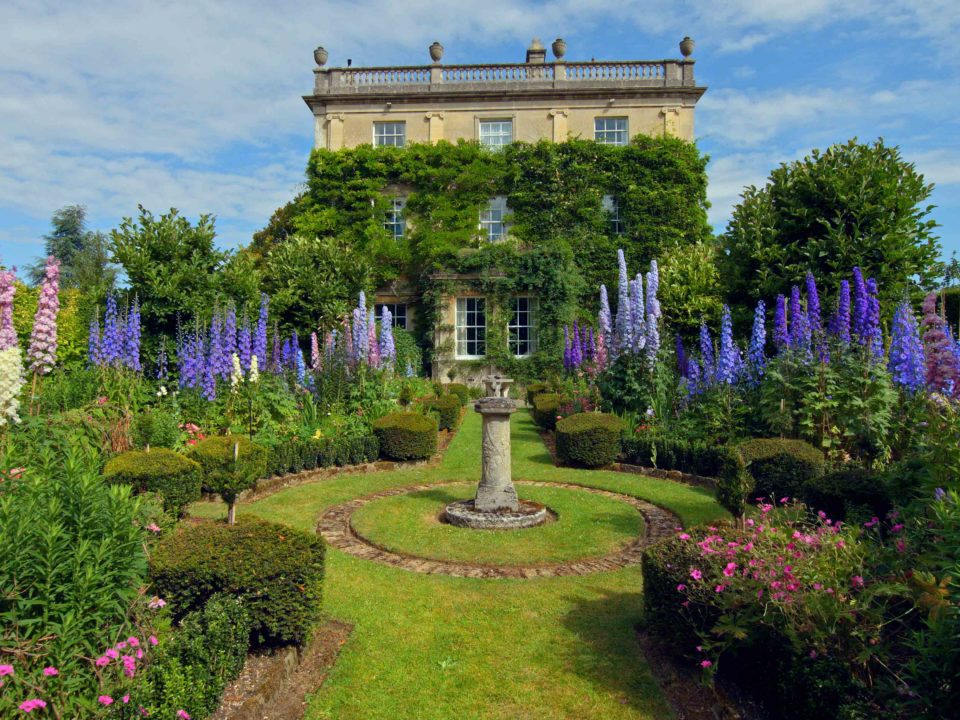 Highgrove Royal Gardens, Mr & Mrs Smith
